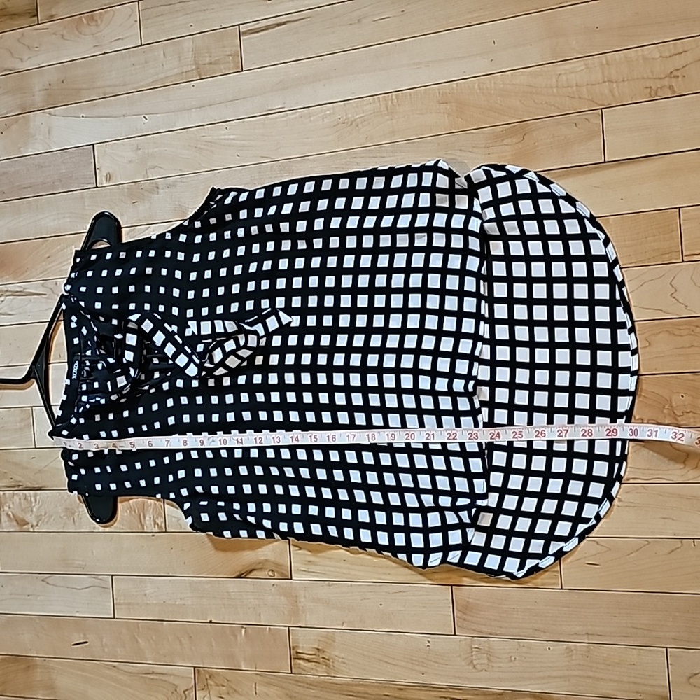 XOXO Sleeveless blouse